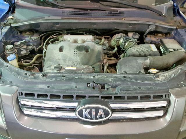 KNDJF723387452403 - 2008 KIA SPORTAGE E BLUE photo 7