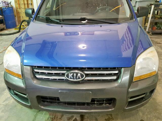 KNDJF723387452403 - 2008 KIA SPORTAGE E BLUE photo 9