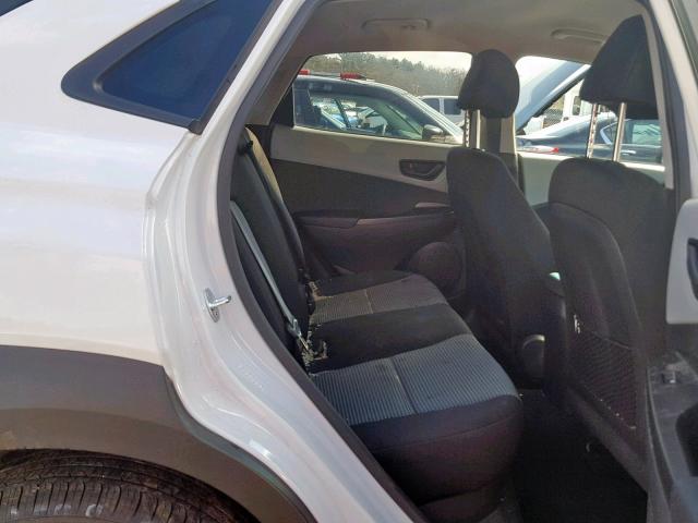 KM8K2CAA9JU074728 - 2018 HYUNDAI KONA SEL WHITE photo 6