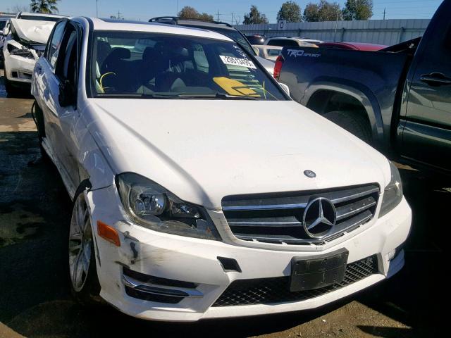 WDDGF4HB7EG194153 - 2014 MERCEDES-BENZ C 250 WHITE photo 1