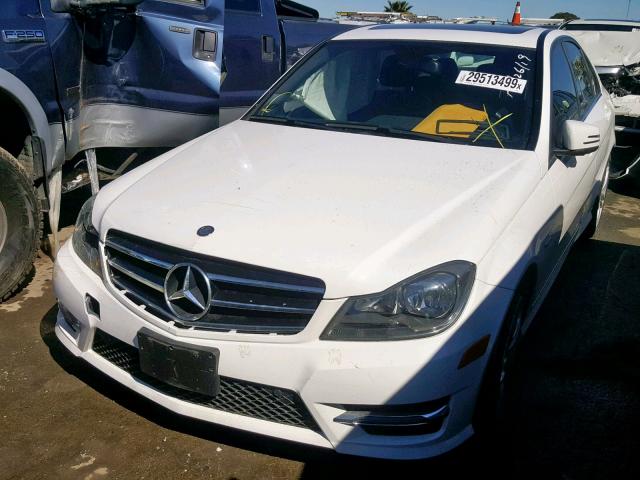 WDDGF4HB7EG194153 - 2014 MERCEDES-BENZ C 250 WHITE photo 2