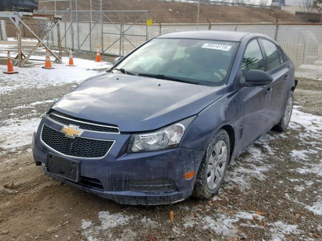 1G1PA5SG4D7295418 - 2013 CHEVROLET CRUZE LS BLUE photo 2