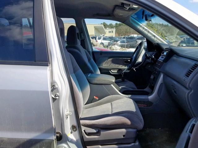 2HKYF18103H620133 - 2003 HONDA PILOT LX SILVER photo 5