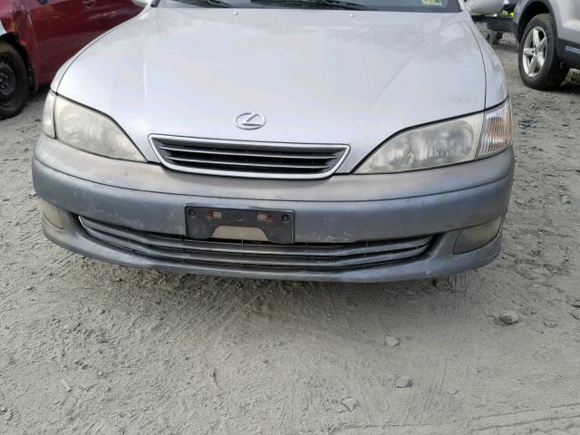 JT8BF28G710337947 - 2001 LEXUS ES 300 SILVER photo 9