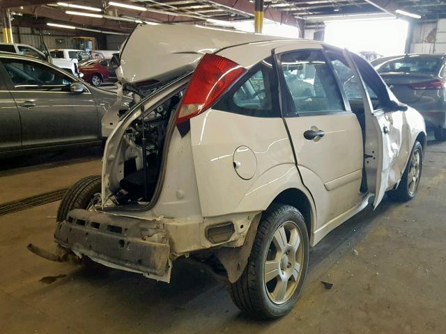 1FAFP37N66W140851 - 2006 FORD FOCUS ZX5 WHITE photo 4