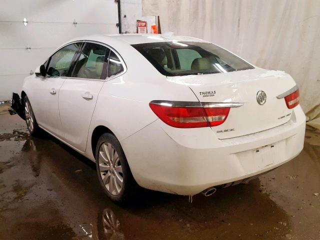 1G4PP5SK4F4216579 - 2015 BUICK VERANO WHITE photo 3