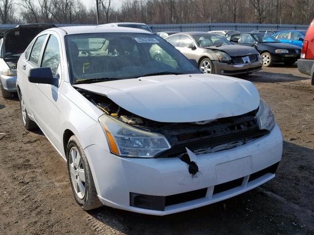 1FAHP34N48W194844 - 2008 FORD FOCUS S/SE WHITE photo 1