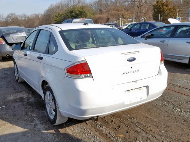 1FAHP34N48W194844 - 2008 FORD FOCUS S/SE WHITE photo 3