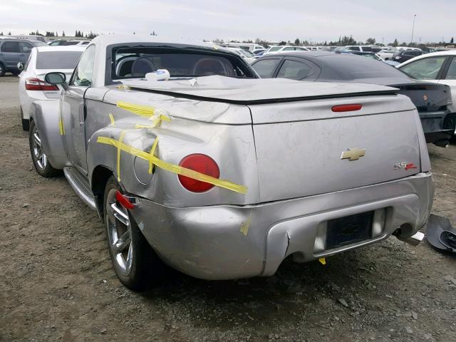 1GCES14H96B121600 - 2006 CHEVROLET SSR SILVER photo 3