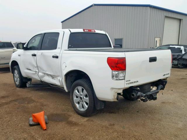 5TFDW5F18AX133532 - 2010 TOYOTA TUNDRA CRE WHITE photo 3