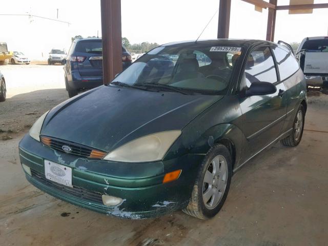 3FAHP31311R160405 - 2001 FORD FOCUS ZX3 GREEN photo 2