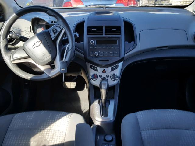 1G1JA5SH3D4141525 - 2013 CHEVROLET SONIC LS 蓝色 照片 9