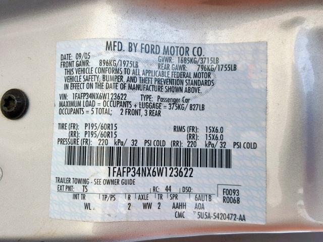 1FAFP34NX6W123622 - 2006 FORD FOCUS ZX4 GRAY photo 10