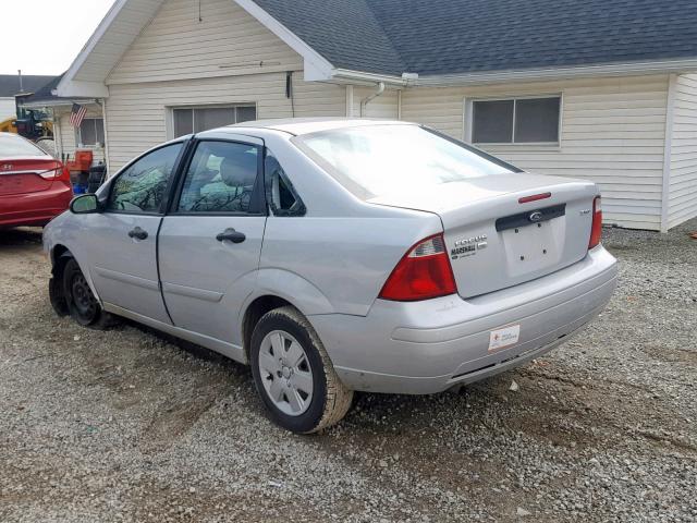 1FAFP34NX6W123622 - 2006 FORD FOCUS ZX4 GRAY photo 3