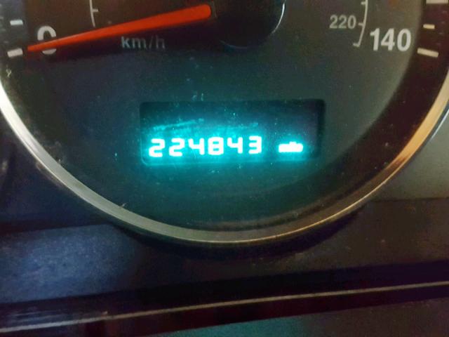 1J8HG48K16C272410 - 2006 JEEP COMMANDER RED photo 8