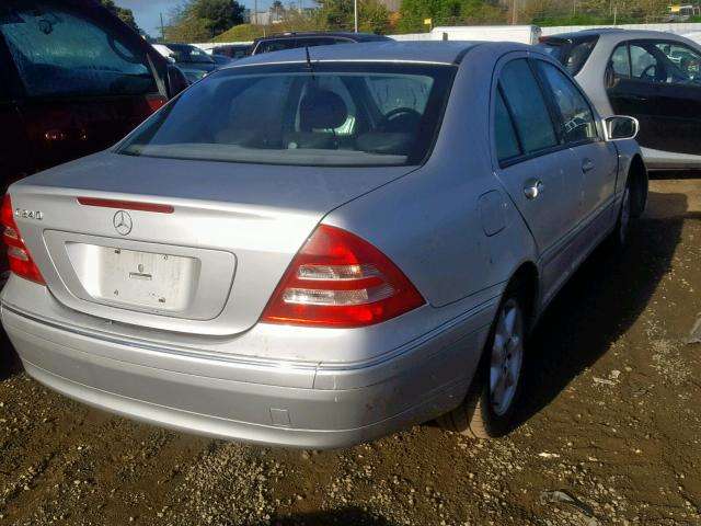 WDBRF61J63F304076 - 2003 MERCEDES-BENZ C 240 SILVER photo 4