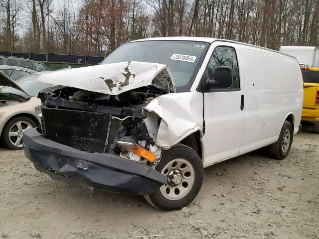 1GCUGADX6A1161605 - 2010 CHEVROLET EXPRESS G1 WHITE photo 2