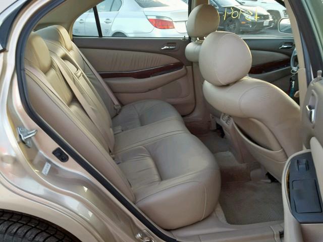 19UUA56711A013580 - 2001 ACURA 3.2TL GOLD photo 6