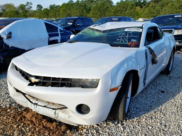 2G1FA1E31D9241120 - 2013 CHEVROLET CAMARO LS WHITE photo 2