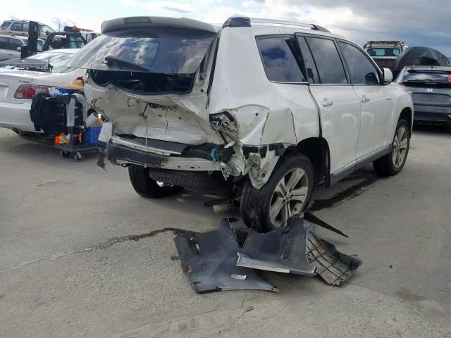 5TDYK3EH7DS129871 - 2013 TOYOTA HIGHLANDER WHITE photo 4