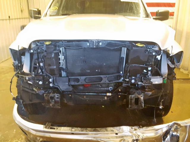 1C6RR7LT0DS580203 - 2013 RAM 1500 SLT SILVER photo 9