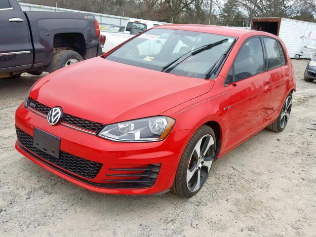 3VW4T7AUXHM064443 - 2017 VOLKSWAGEN GTI S RED photo 2