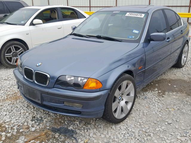 WBAAM5337XFR05013 - 1999 BMW 328 I AUTO BLUE photo 2