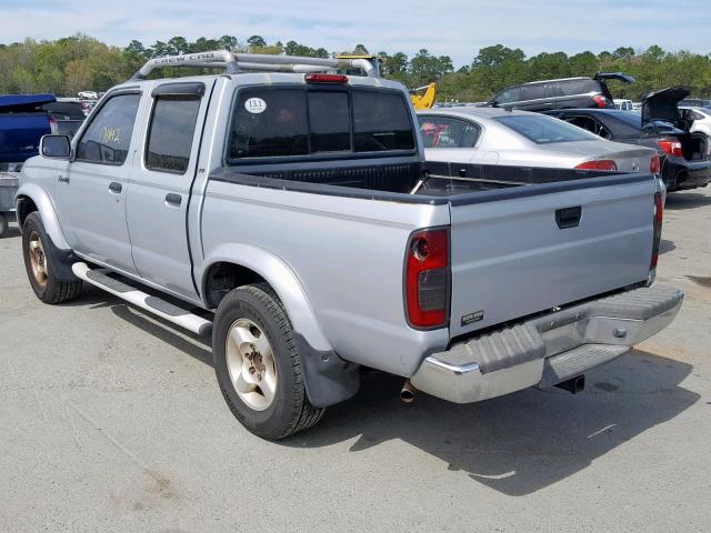 1N6ED27T8YC348111 - 2000 NISSAN FRONTIER C SILVER photo 3