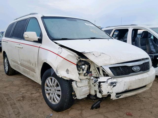 KNDMG4C72B6365812 - 2011 KIA SEDONA LX WHITE photo 1