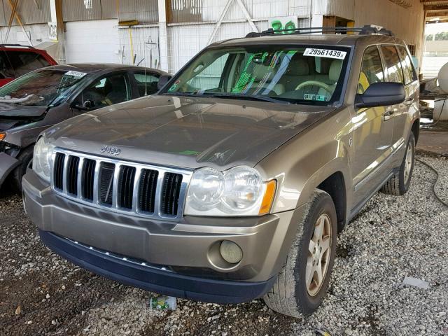 1J8HR58256C283927 - 2006 JEEP GRAND CHER GOLD photo 2