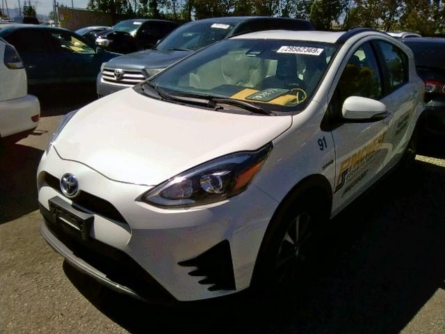 JTDKDTB3XJ1603605 - 2018 TOYOTA PRIUS C WHITE photo 2