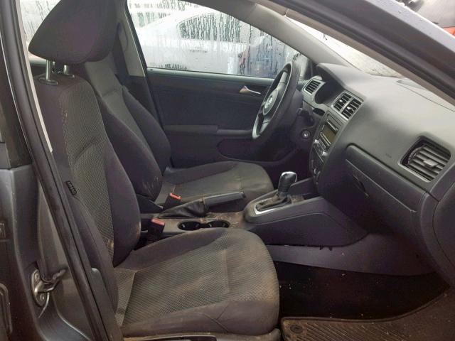 3VW2K7AJ1BM391255 - 2011 VOLKSWAGEN JETTA BASE GRAY photo 5