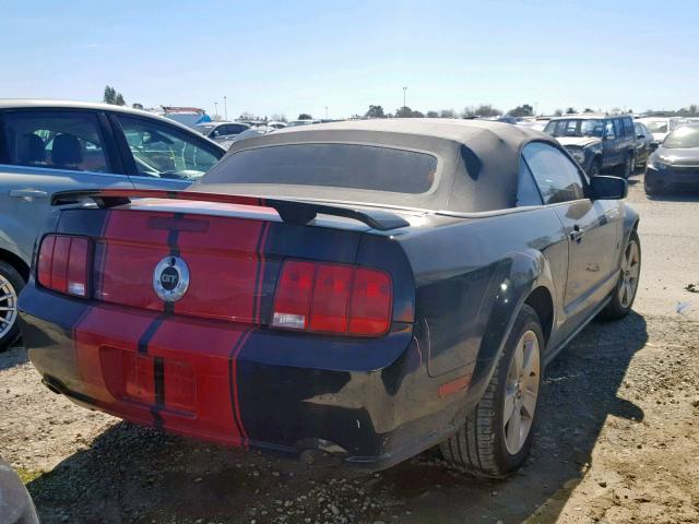 1ZVHT85H065197879 - 2006 FORD MUSTANG GT BLACK photo 4