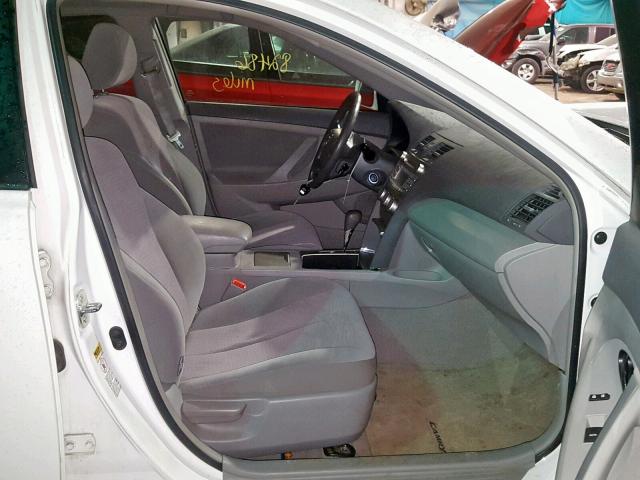 4T4BF3EK1AR035919 - 2010 TOYOTA CAMRY BASE WHITE photo 5