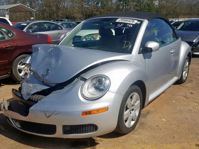 3VWPF31Y77M416618 - 2007 VOLKSWAGEN NEW BEETLE SILVER photo 2