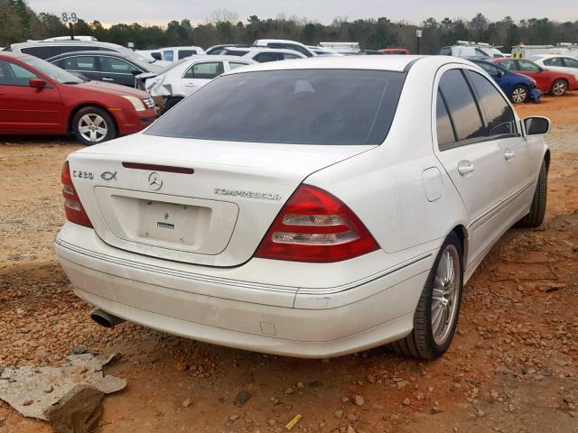 WDBRF40J34F533452 - 2004 MERCEDES-BENZ C 230K SPO WHITE photo 4