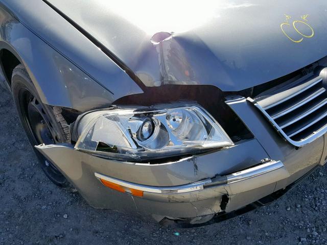 WVWRH63B04P056727 - 2004 VOLKSWAGEN PASSAT GLX 灰色 照片 9