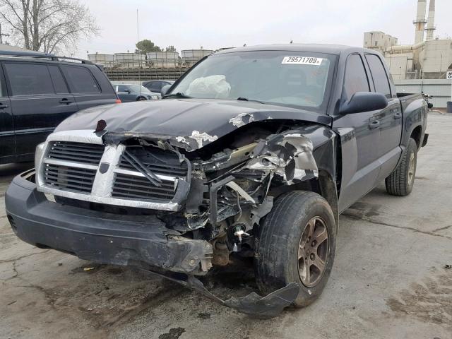 1D7HE28KX7S218392 - 2007 DODGE DAKOTA QUA BLACK photo 2