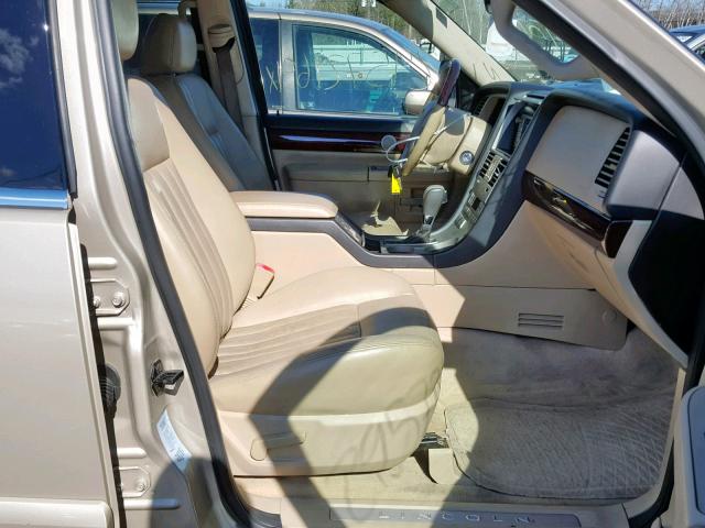 5LMEU88H85ZJ06257 - 2005 LINCOLN AVIATOR 金色 照片 5