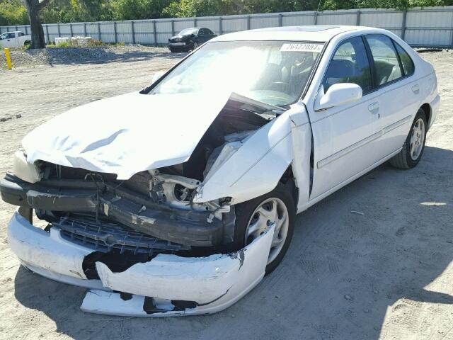 1N4DL01D1XC130362 - 1999 NISSAN ALTIMA XE WHITE photo 2