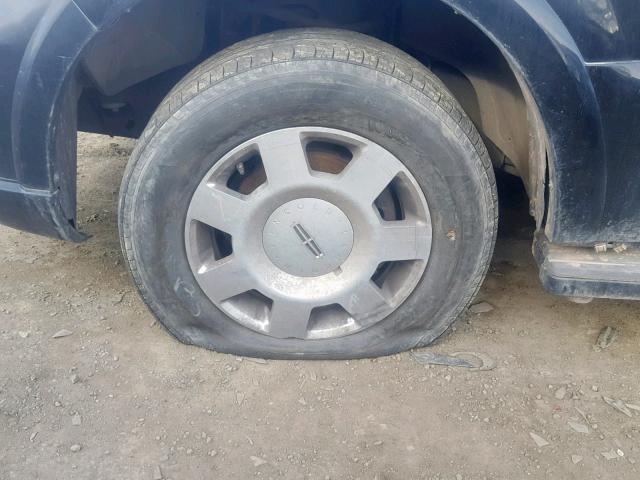 5LMFU27545LJ18143 - 2005 LINCOLN NAVIGATOR 黑色 照片 9