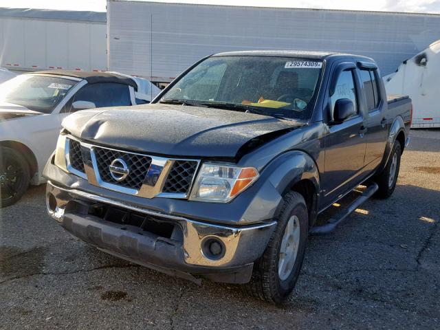 1N6AD07U55C422933 - 2005 NISSAN FRONTIER C CHARCOAL photo 2