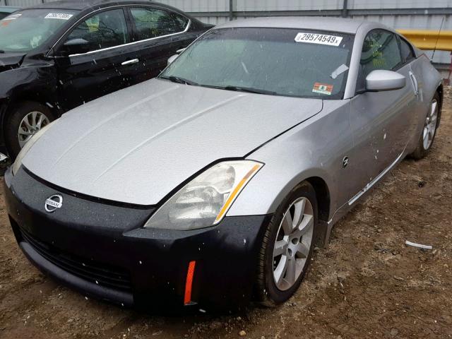 JN1AZ34D75M600932 - 2005 NISSAN 350Z COUPE SILVER photo 2