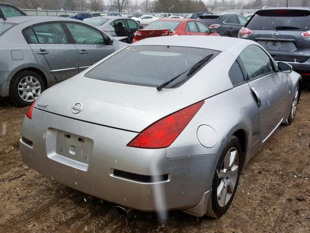 JN1AZ34D75M600932 - 2005 NISSAN 350Z COUPE SILVER photo 4