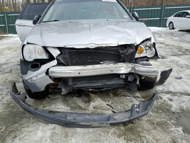 2A8GF68XX7R299992 - 2007 CHRYSLER PACIFICA T SILVER photo 9