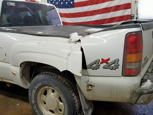 2GTEK19TX31350456 - 2003 GMC NEW SIERRA WHITE photo 9