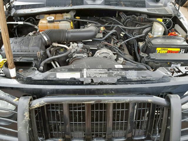 1J4GL38K75W639794 - 2005 JEEP LIBERTY RE BLACK photo 7