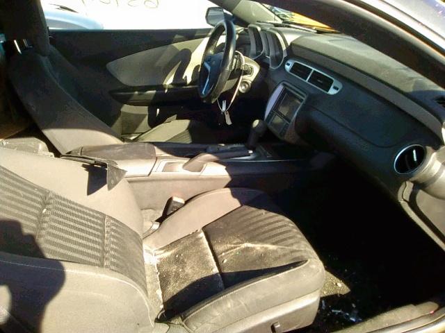 2G1FB1E36F9301490 - 2015 CHEVROLET CAMARO LS GRAY photo 5