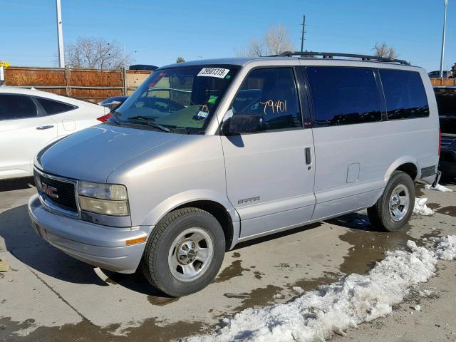 1GKDM19W5YB516782 - 2000 GMC SAFARI XT SILVER photo 2