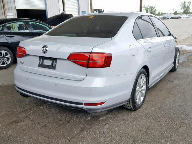 3VW5T7AJ5HM349741 - 2017 VOLKSWAGEN JETTA GLI WHITE photo 4